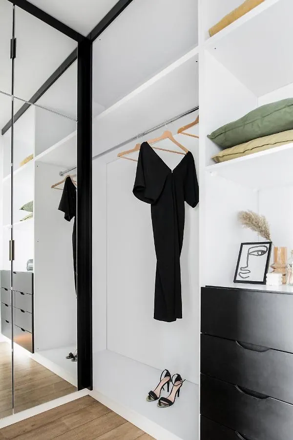 ורשה Tuyo Apartments Lake Park 0*,  פולין